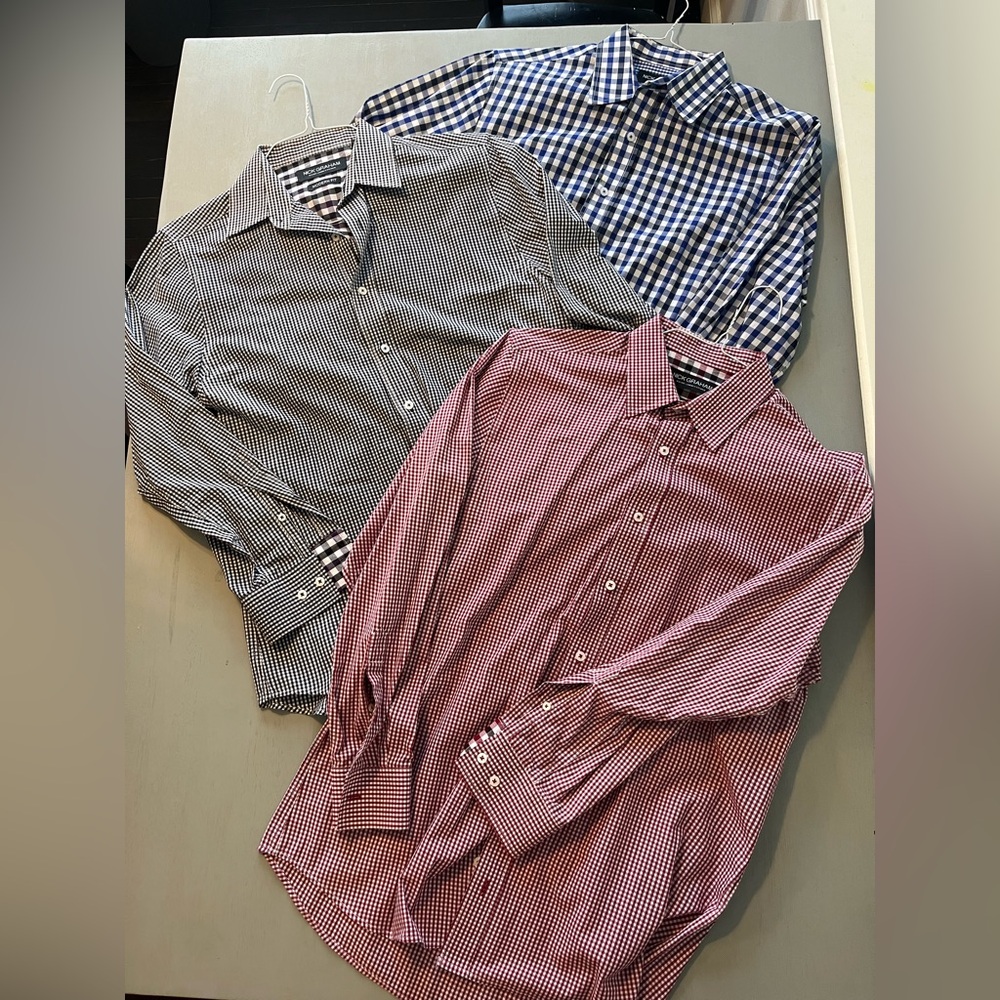 Set of 3 - 2 Nick Graham & 1 JCP Men’s Dress Shirts Black, Blue, Red 14.5 32/33
